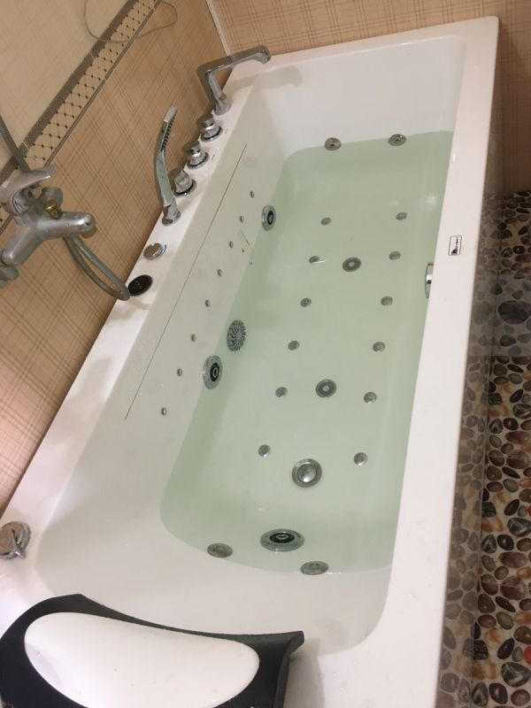 bồn tắm massage hãng nào tốt