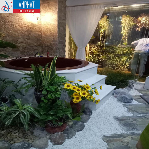 Bồn tắm massage gỗ Pơ mu có nhiều tác dụng tích cực cho sức khỏe