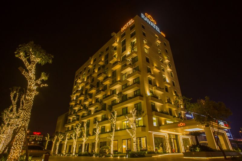 Khách sạn 4 sao Ravatel 