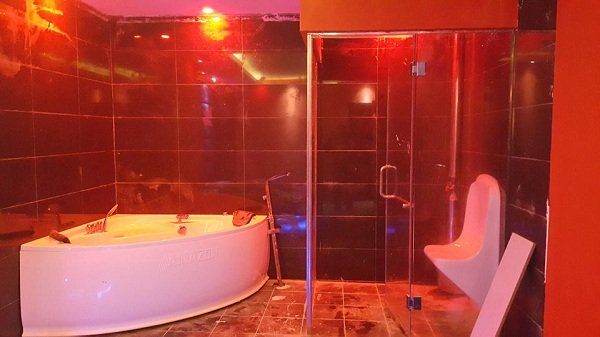 Chia sẻ kinh nghiệm chọn mua bồn tắm chất lượng cao