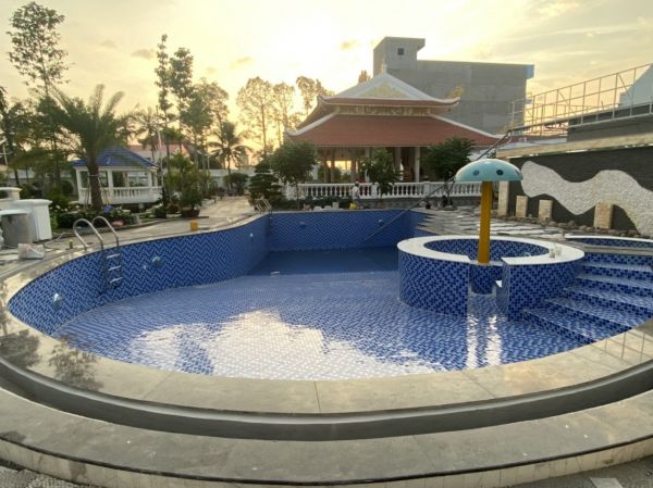 Bàn giao thi công hệ thiết bị bể bơi gia đình anh Hùng Ninh Bình