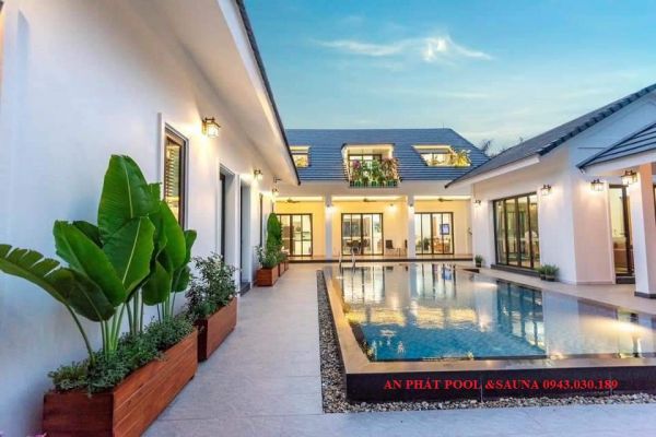 Bàn giao thiết bị bể bơi anh Lực Hạ Long