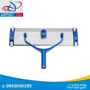 Bàn hút nhôm vệ sinh bể bơi Firsie