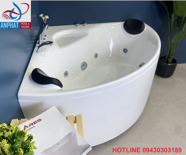 Bồn tắm nhỏ cho chung cư - giải pháo tối ưu cho phòng tắm hẹp